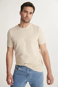 Basic crew neck T-shirt