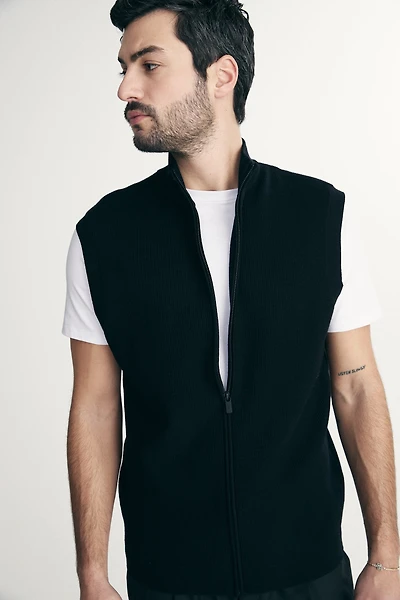 Textured sleeveless vest with zip