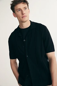 Textured vertical stripes knitted shirt