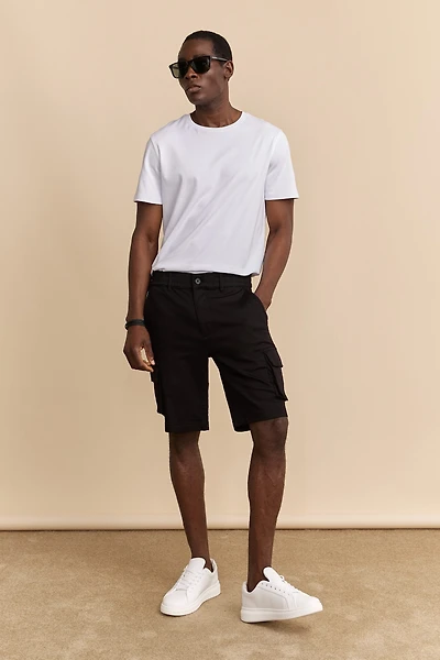 Cargo shorts with pockets