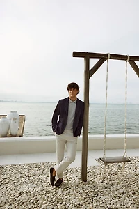 Fitted knit blazer