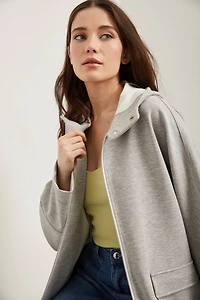 Manteau long à capuchon