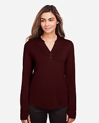 Pull à col en V et boutons-pression pour femmes JAQ Stretch Performance | T-Shirt Time