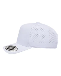Casquette Snapback à Cinq Panneaux avec Capuchon Perforé