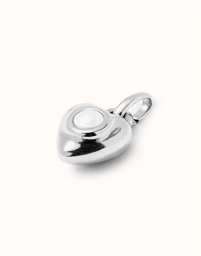 Charm with pearl