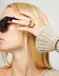 Maxi ring with heart shape