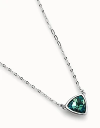 Pendant chain link necklace with green crystal