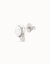 Single Stud Earring With Pearl
