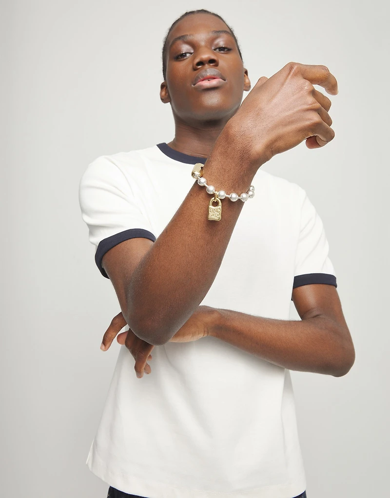 Beaded bracelet with padlock