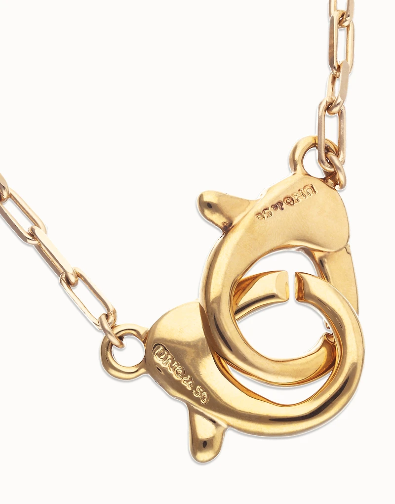 Necklace with large interlocking snap hook