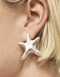 Medium starfish-shaped earrings