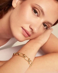 Medium oval link chain bracelet