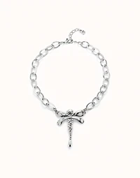 Short link chain necklace with dragonfly