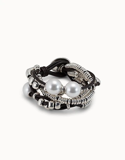 Leather beaed bracelet with pearls