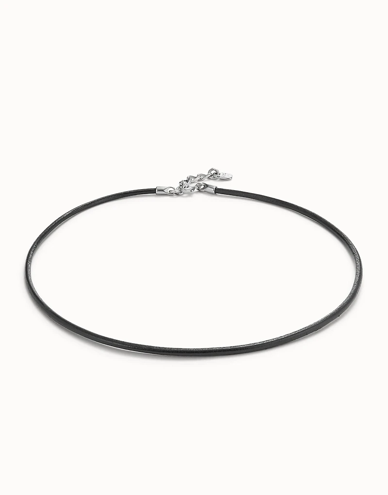 Short leather charm necklace