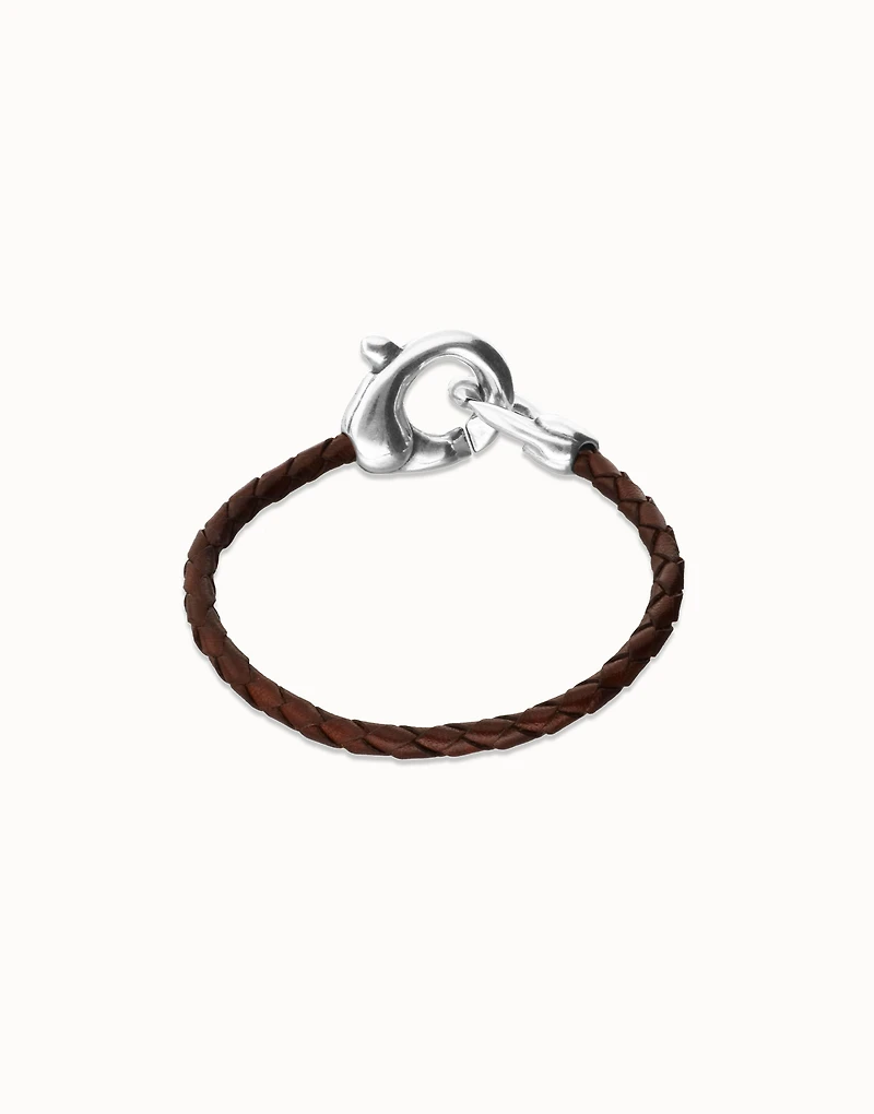 leather bracelet with interlocking carabiner