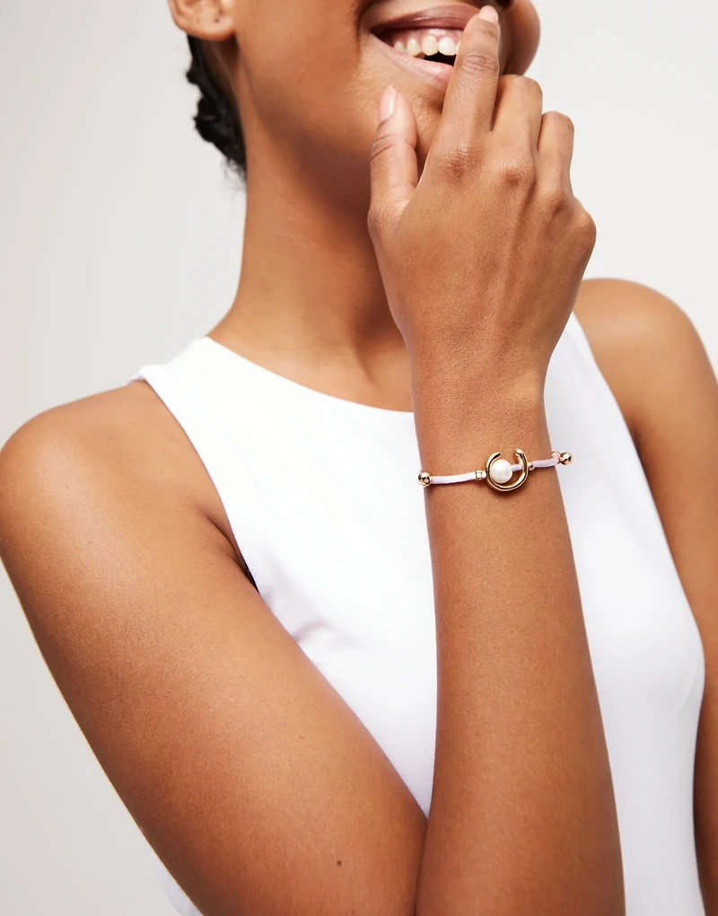 cord bracelet with a pearl