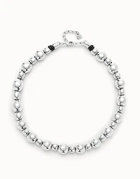 Beaded short necklace
