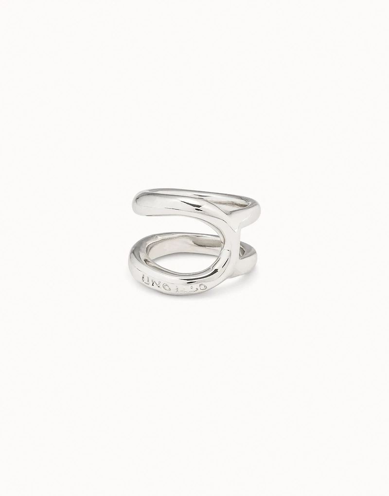 Double curved ring