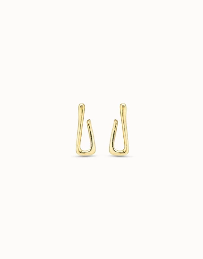 Link shaped hoop earrings
