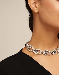 Short oval link chain necklace with crystal