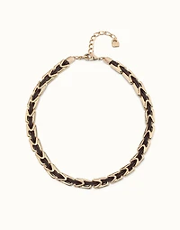 Short leather necklace with links