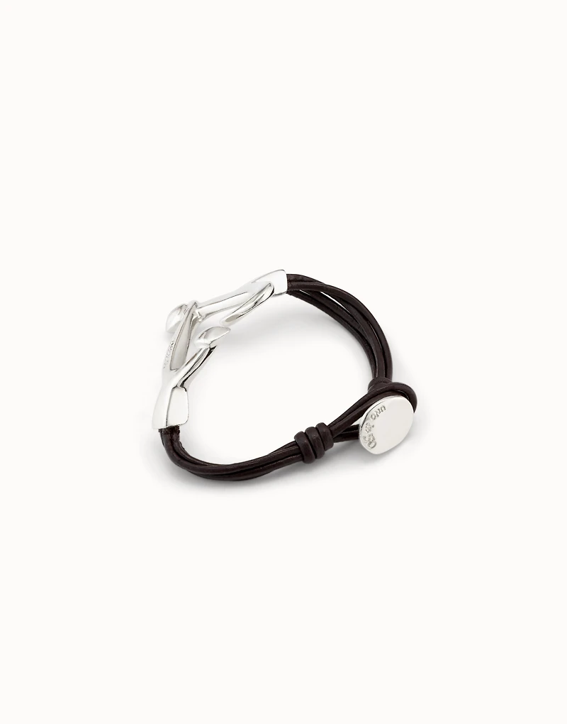 Leather bracelet with a nailed heart shape