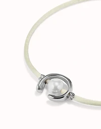 Cream cord bracelet with a pearl