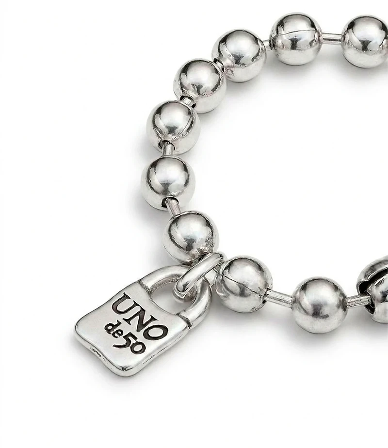 Beaded bracelet with padlock