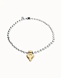 Beaded short necklace with heart detail