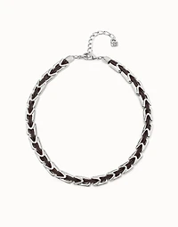 Short leather necklace with links
