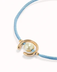 cord bracelet with a pearl