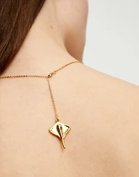 Multi strand chain necklace with manta ray