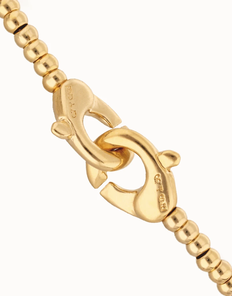 Beaded bracelet with interlocking carabiner