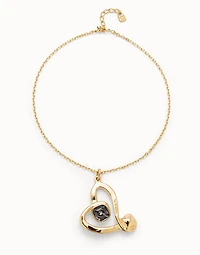 Midsize chain pendant necklace with a large heart