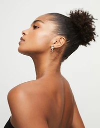 Drop earrings with green crystals