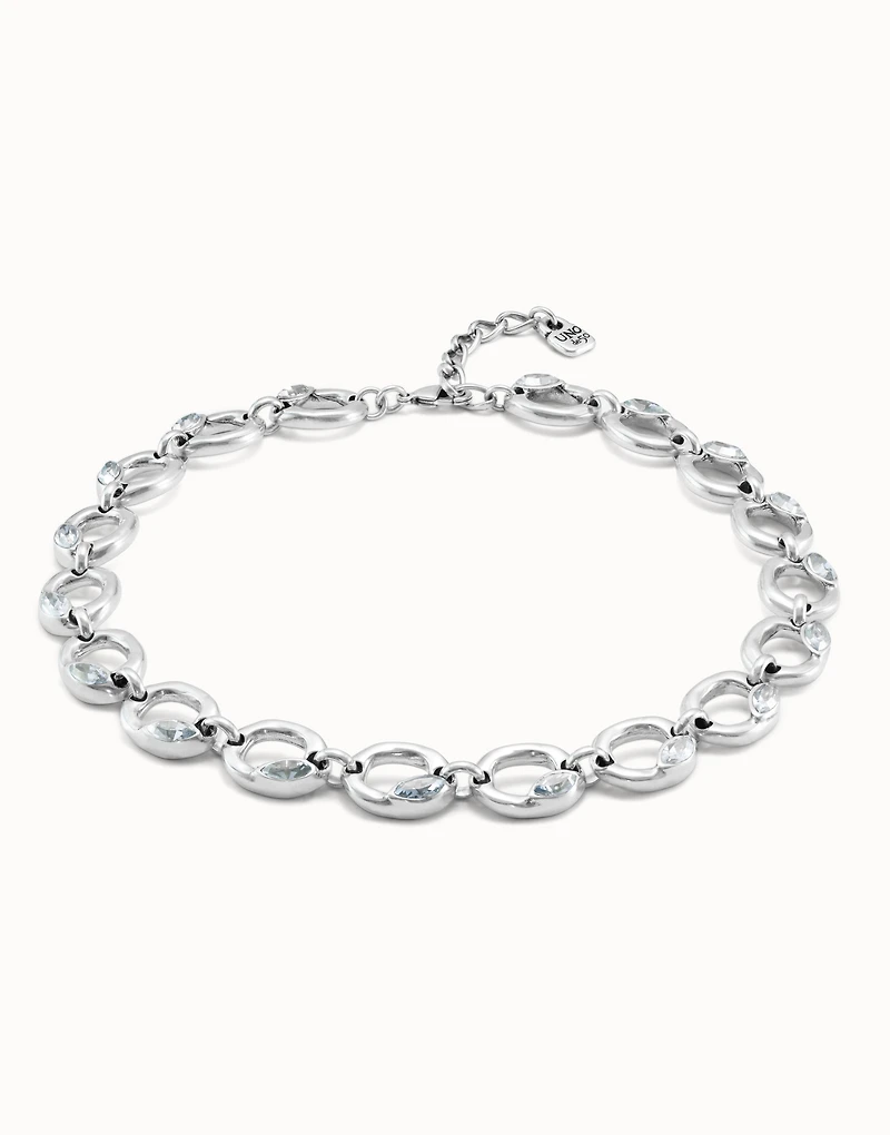 Short oval link chain necklace