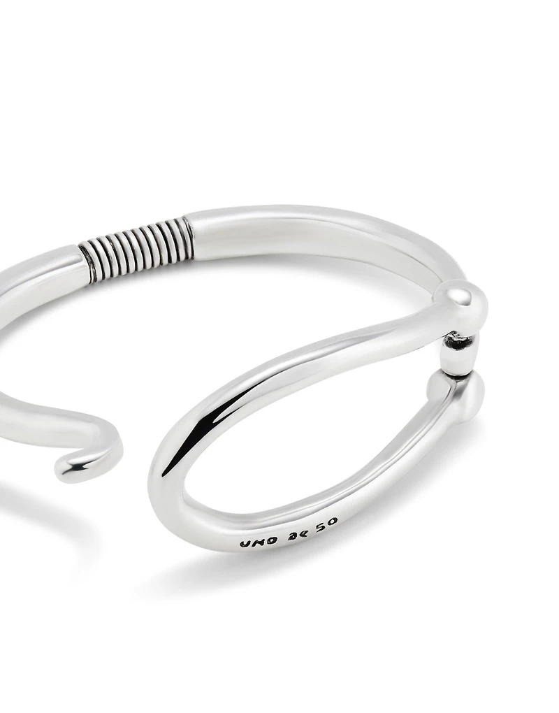 Bangle bracelet with large link