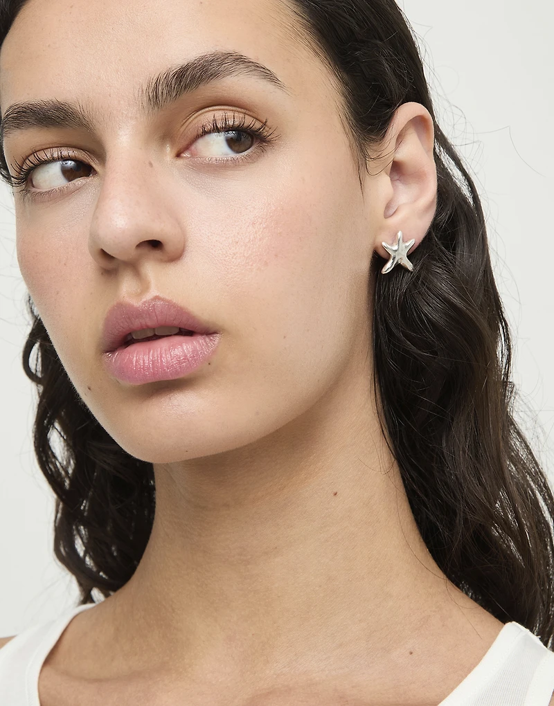 Small starfish earrings