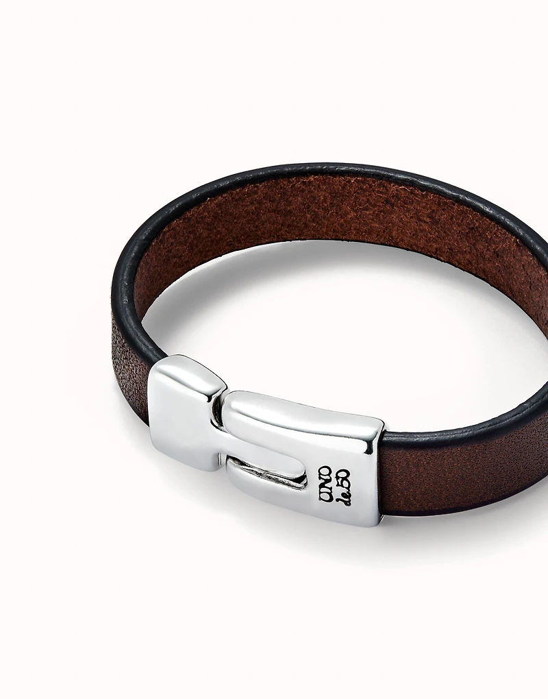 Leather bracelet with clasp