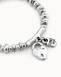 Beaded stretch bracelet with charms