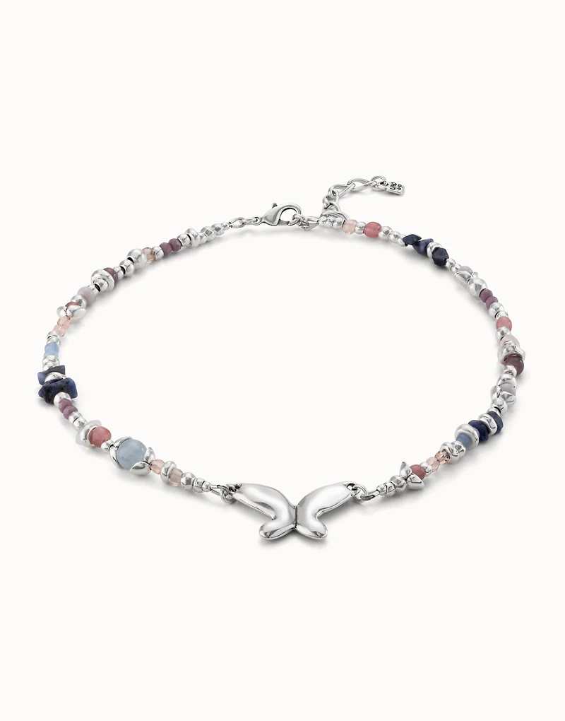 Short beaded necklace with butterfly