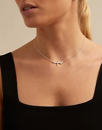 Short  chain necklace  with butterfly