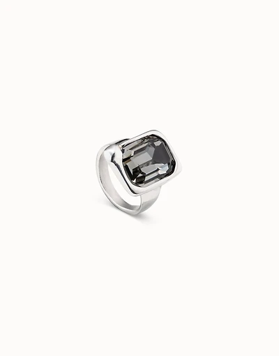 Rectangular shape ring with crystal