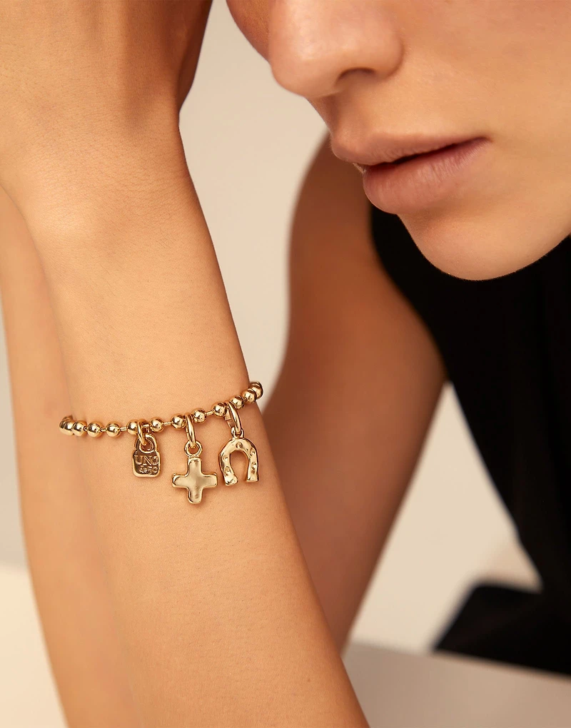 Beaded charm bracelet