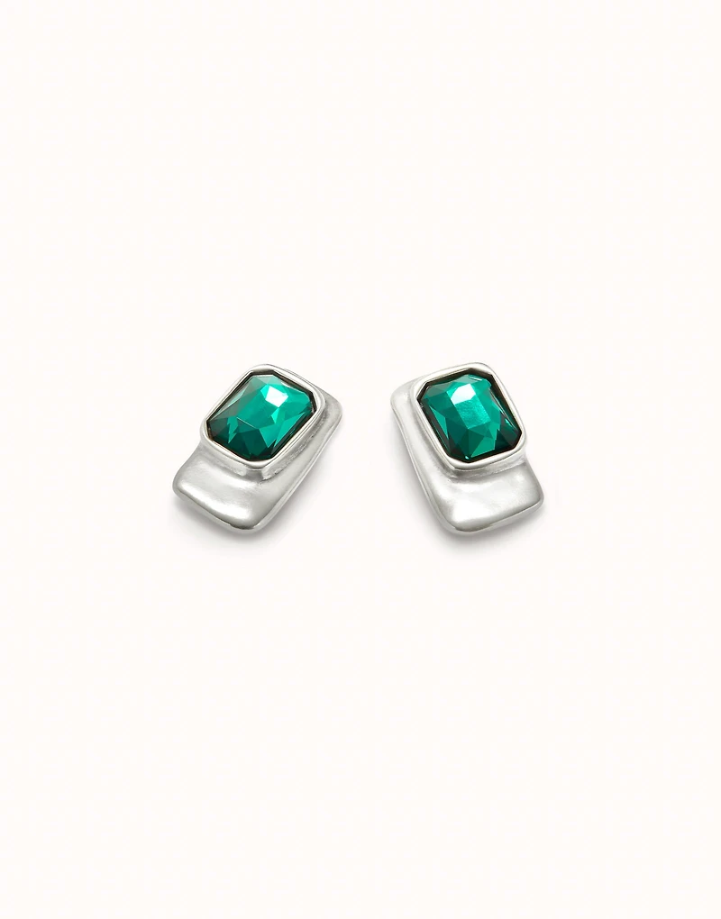 Rectangular-shaped earrings with green crystal
