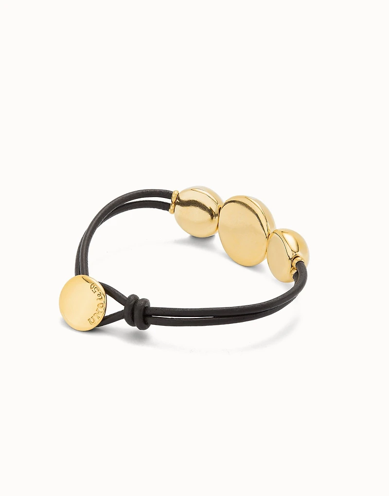 Leather bracelet with three large beads