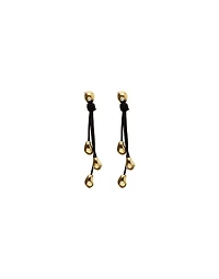 Long leather earrings with drops