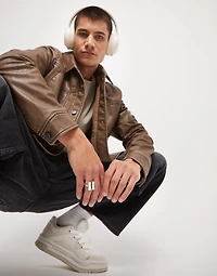 Ring with two vertical tubes