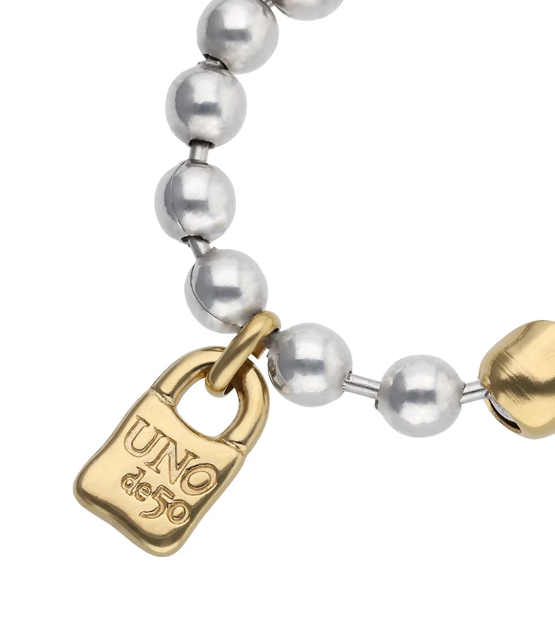 Beaded bracelet with padlock